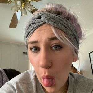 Meet your Posher, Lynn